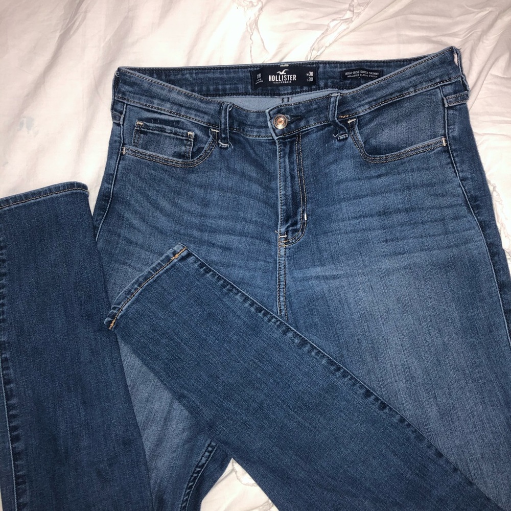 Hollister skinny jeans